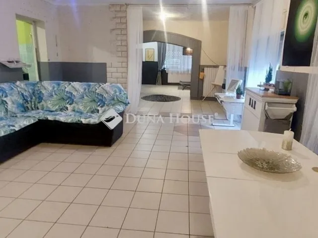 Eladó ház Tóalmás 148 nm