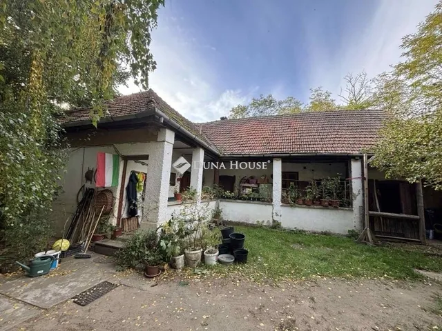 Eladó mezőgazdasági ingatlan Sülysáp 130 nm