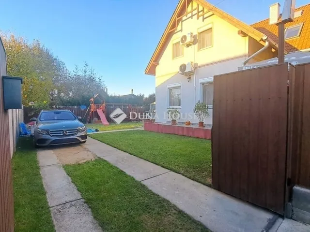 Eladó ház Üllő 122 nm