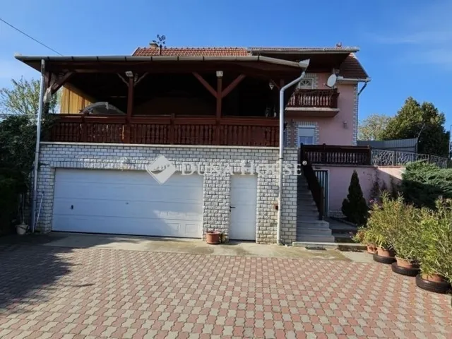 Eladó ház Tápiószecső 270 nm