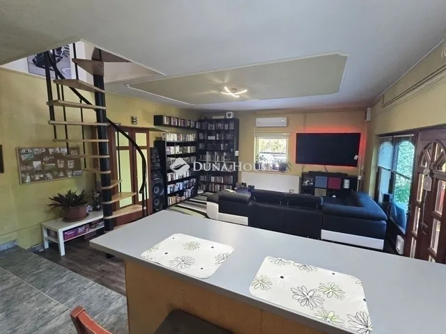 Eladó ház Pécel 101 nm