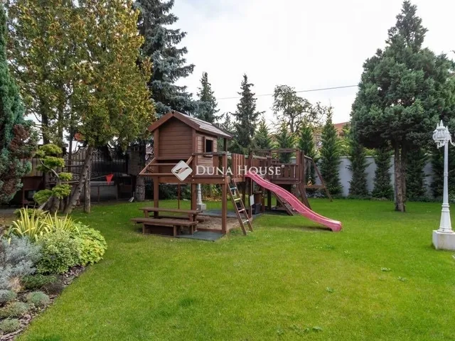 Eladó ház Dunakeszi 680 nm