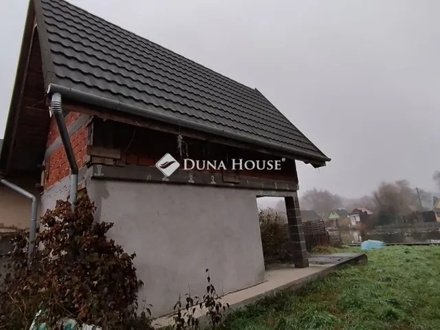 Eladó üdülő és hétvégi ház Pécel 23 nm