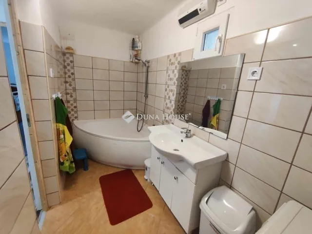 Eladó ház Kóka 74 nm