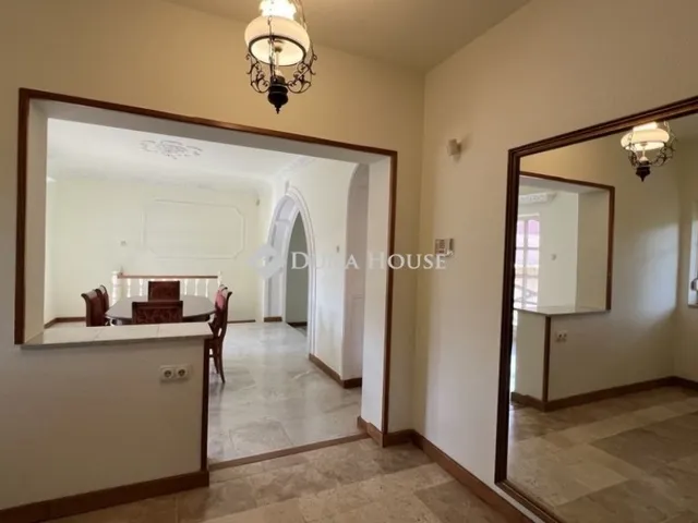 Eladó ház Budapest XVI. kerület 235 nm