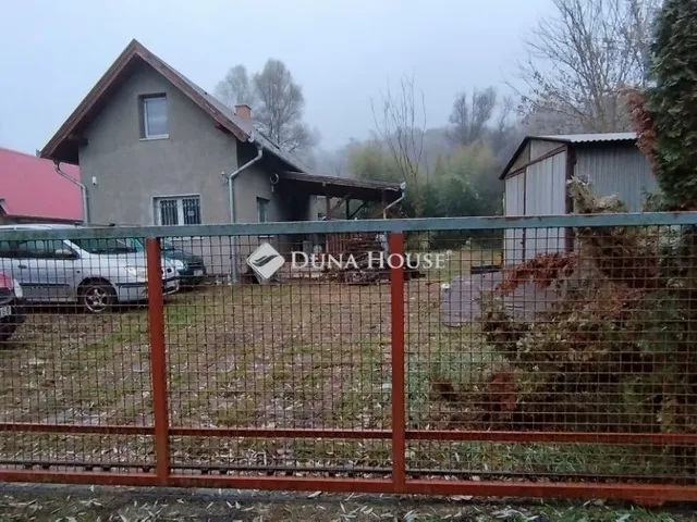 Eladó üdülő és hétvégi ház Pécel 65 nm