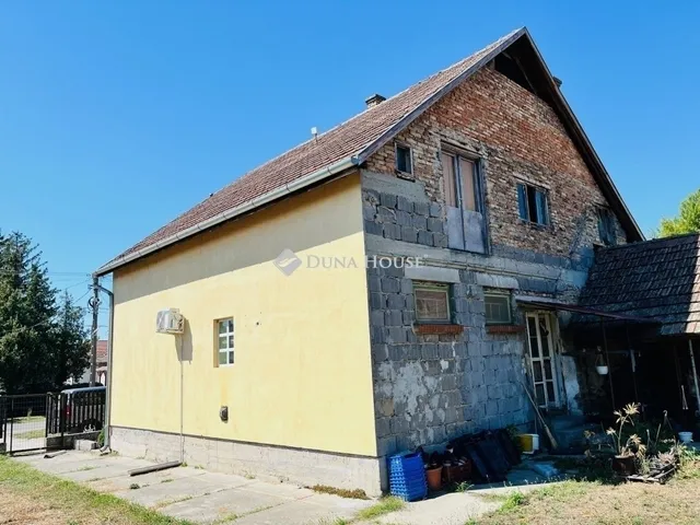 Eladó ház Tápiószecső 90 nm