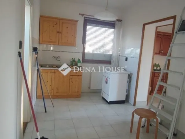 Eladó ház Tóalmás 210 nm
