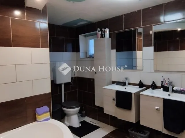 Eladó ház Tápiószecső 133 nm