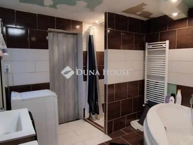 Eladó ház Tápiószecső 133 nm