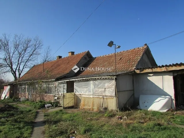 Eladó ház Szentmártonkáta 74 nm