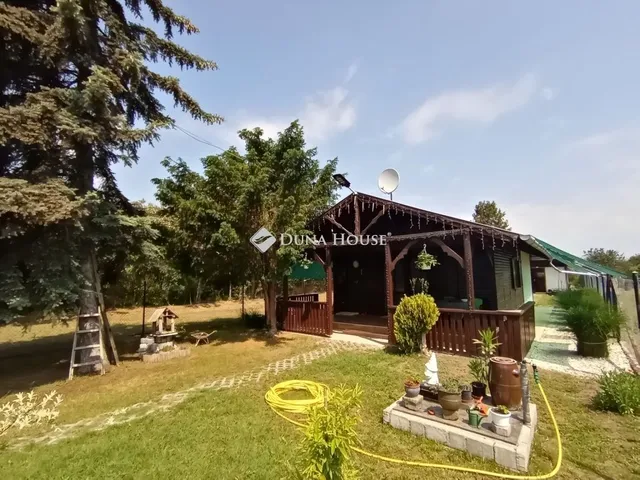 Eladó üdülő és hétvégi ház Tóalmás 50 nm