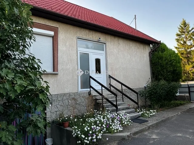 Eladó ház Nagykáta 114 nm