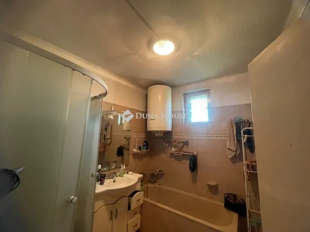 Eladó ház Tura 170 nm