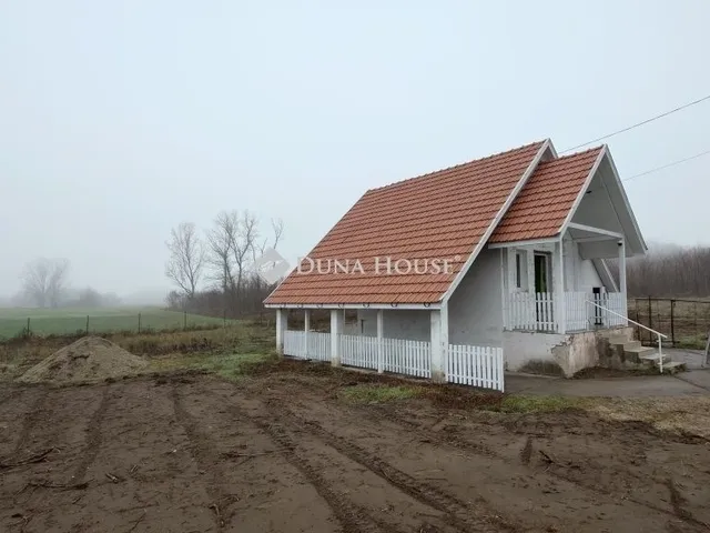 Eladó ház Tápióság 54 nm
