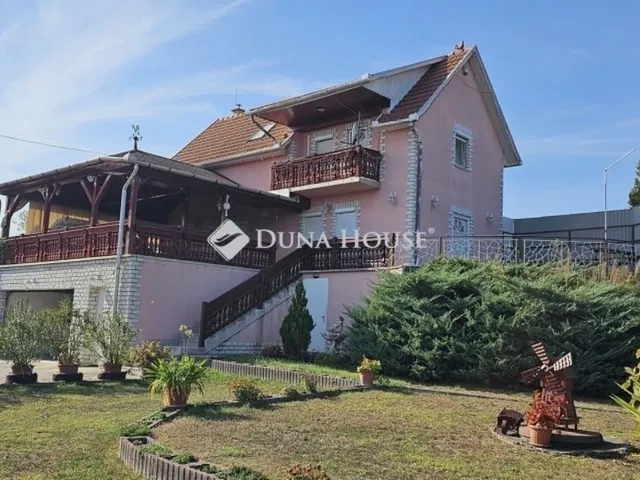 Eladó ház Tápiószecső 270 nm