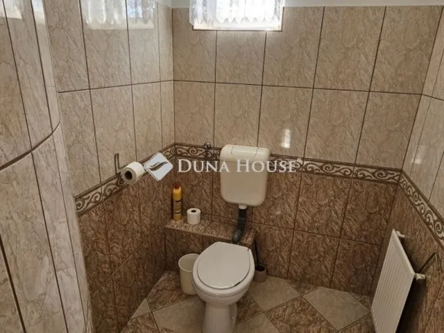 Eladó ház Tápiószecső 270 nm