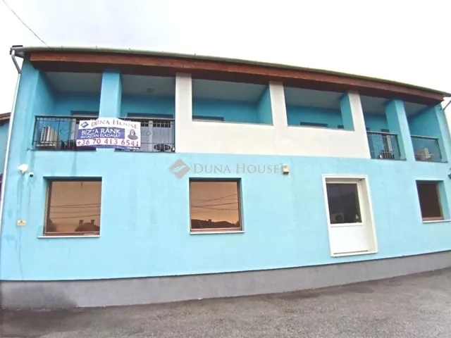 Eladó kereskedelmi és ipari ingatlan Üllő 360 nm