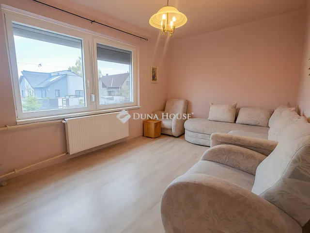 Eladó ház Tápiószecső 215 nm