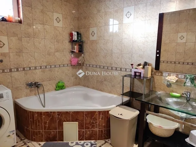 Eladó ház Gyömrő 170 nm