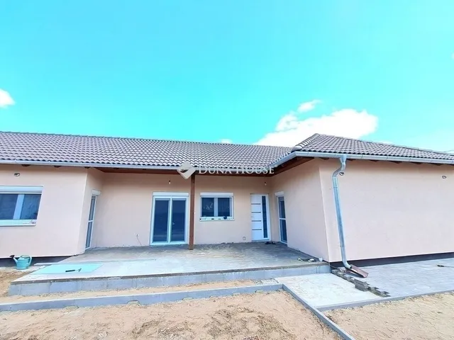 Eladó ház Vasad 115 nm