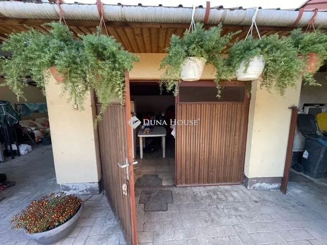 Eladó ház Dabas 240 nm