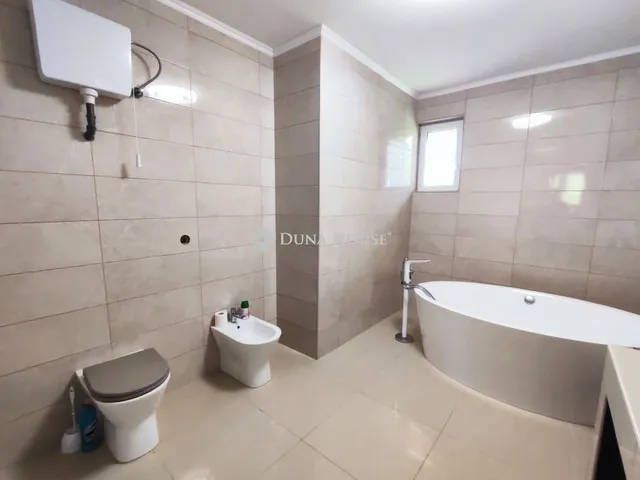 Eladó ház Maglód 245 nm