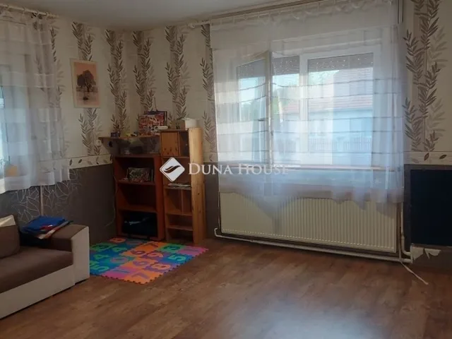 Eladó ház Tura 110 nm