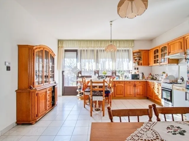 Eladó ház Budapest XVI. kerület 137 nm