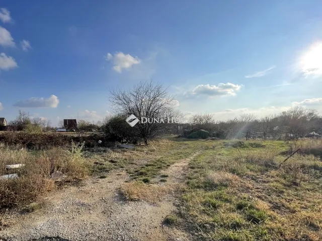 Eladó telek Maglód 816 nm