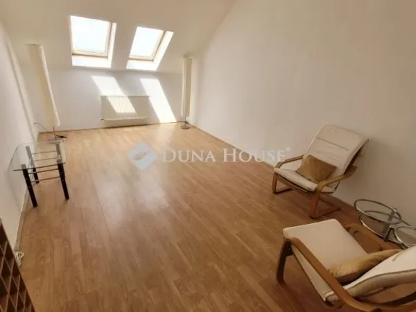 Eladó lakás Vecsés 93 nm