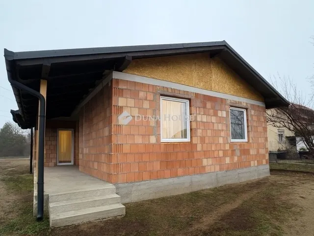 Eladó ház Sülysáp 110 nm