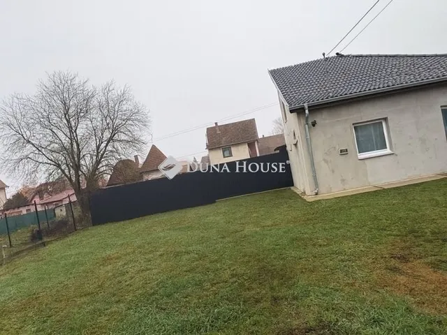 Eladó ház Sülysáp 40 nm