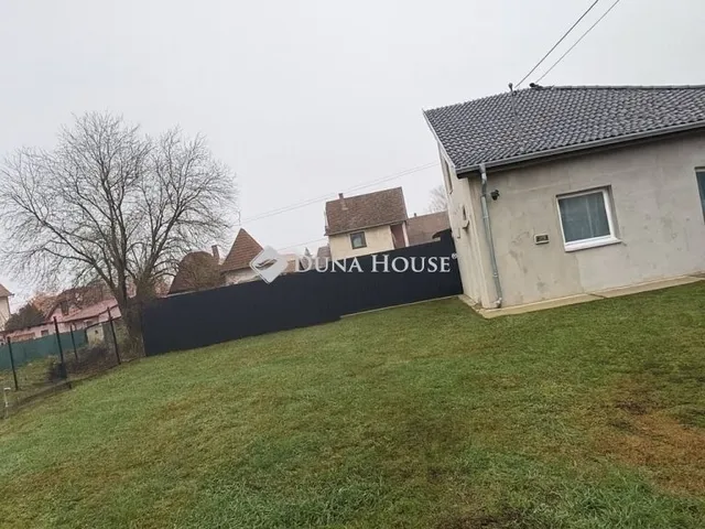 Eladó ház Sülysáp 40 nm