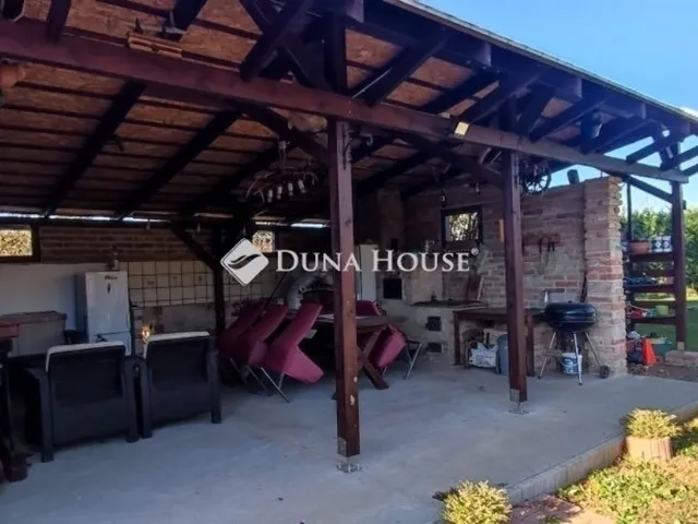 Eladó ház Isaszeg 161 nm