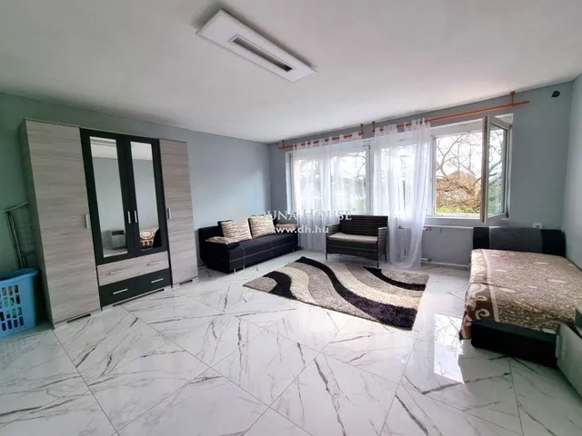 Eladó ház Jászfényszaru 140 nm