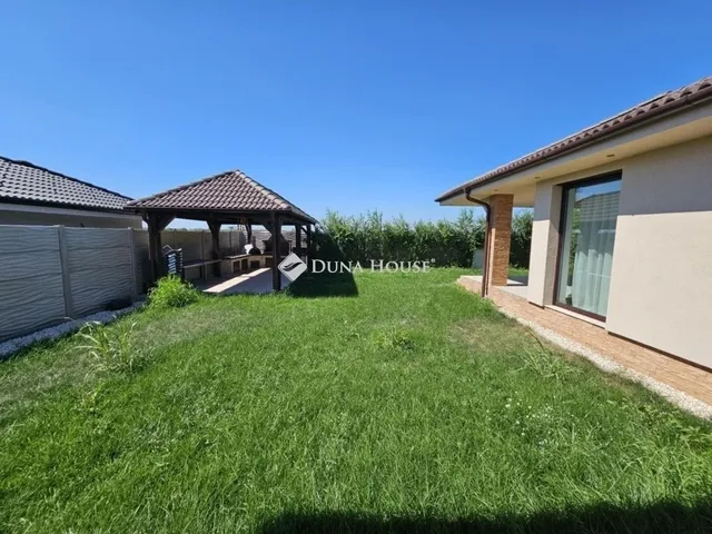 Eladó ház Alsónémedi 259 nm