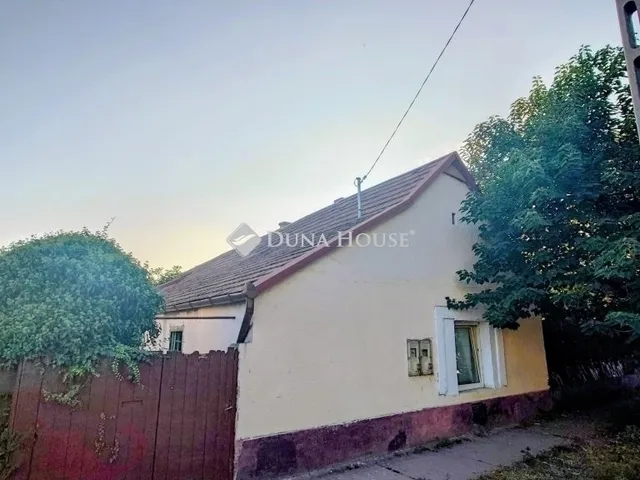 Eladó ház Monor 102 nm