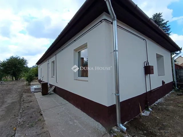 Eladó ház Tápiószentmárton 82 nm