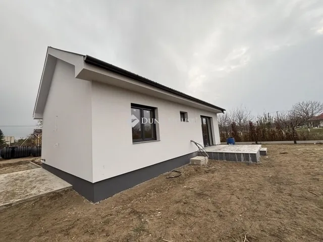 Eladó ház Cegléd 65 nm