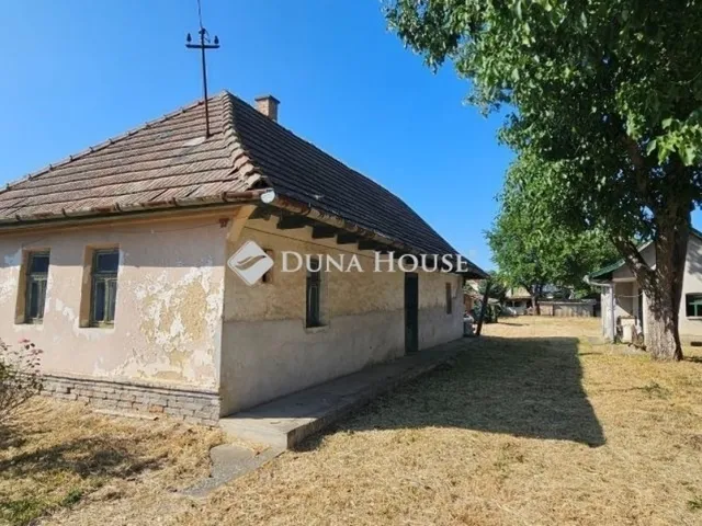 Eladó telek Tápiószecső 925 nm