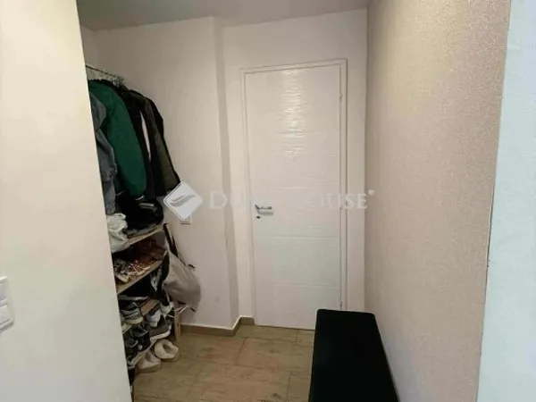 Eladó ház Halásztelek 300 nm