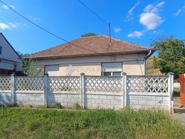 Eladó ház Úri 100 nm