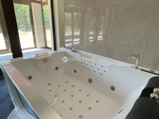 Eladó ház Debrecen 284 nm