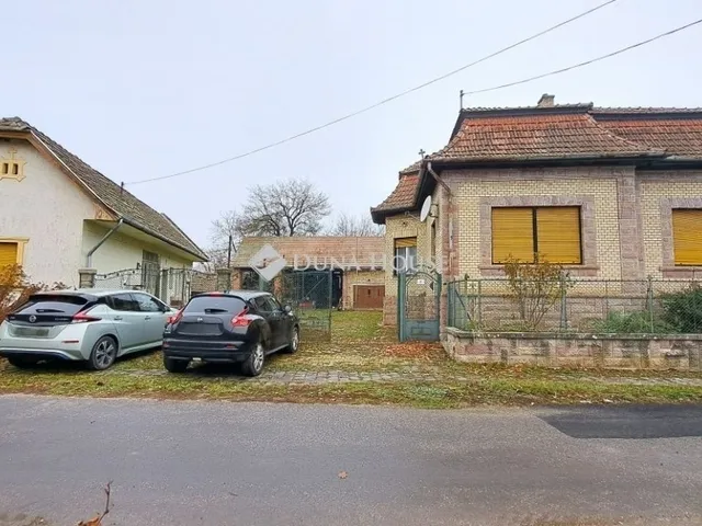 Eladó ház Galgahévíz 125 nm