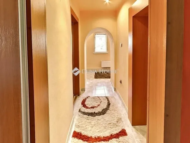 Eladó ház Mende 170 nm