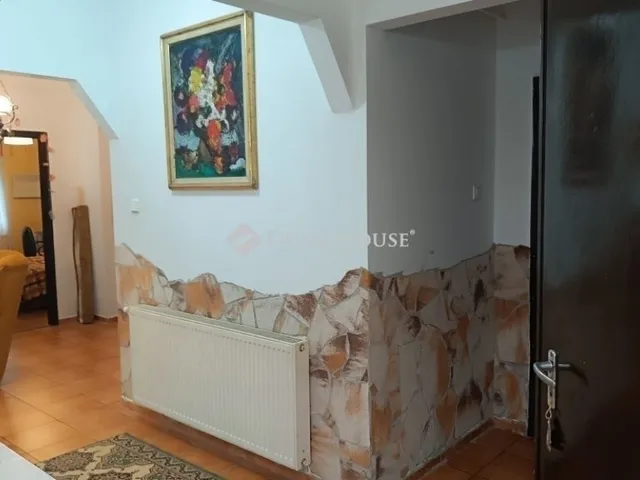 Eladó ház Úri 77 nm