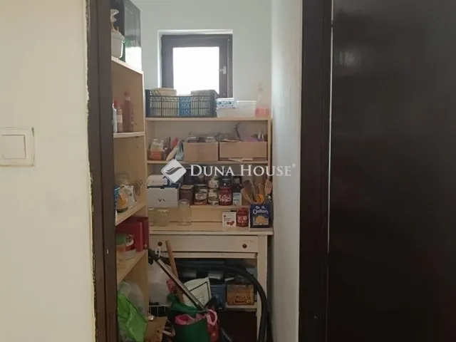 Eladó ház Úri 77 nm