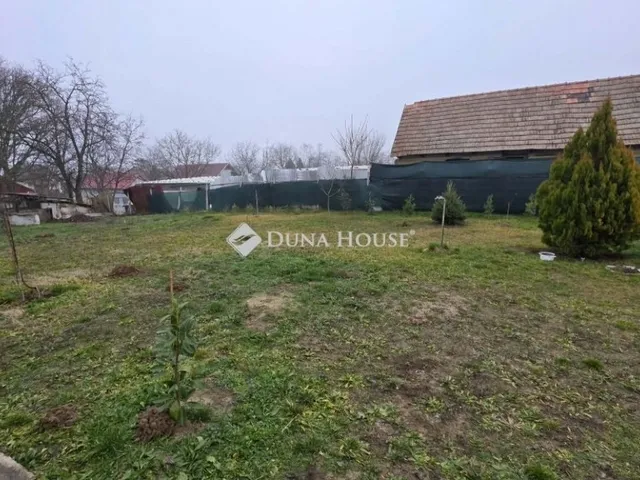 Eladó ház Tápióság 67 nm