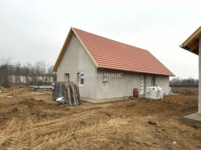 Eladó ház Kóka 67 nm